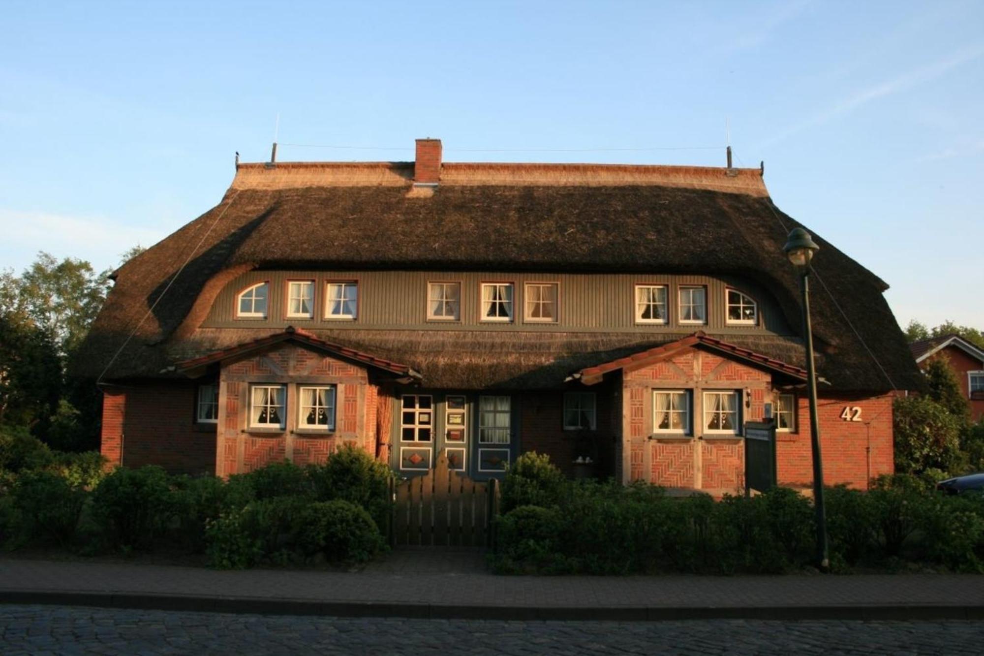 Ferienwohnung Nr 02 Og Spitzboden Борн Экстерьер фото